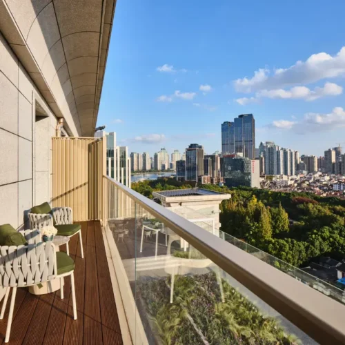 Deluxe Terrace King Room