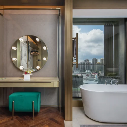 Grand Terrace Queen Room