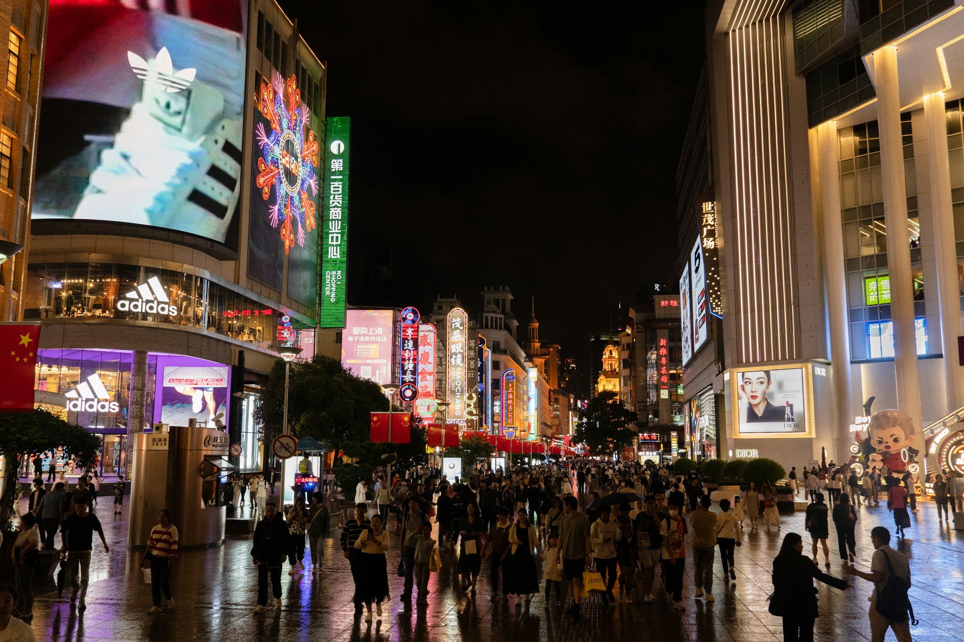 Nanjing Road: Shanghai’s Shopper’s Paradise — Your Ultimate Retail Adventure Just 10 Minutes from Blossom House On The Bund