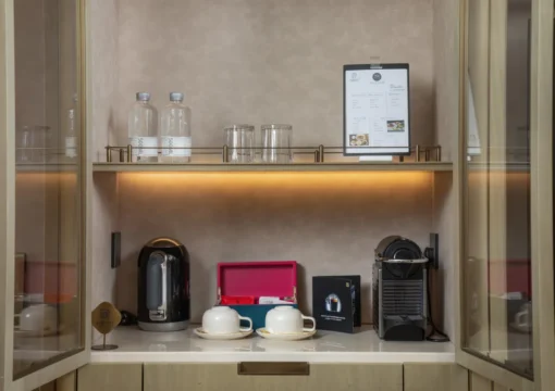 Panoramic Bund View King Room