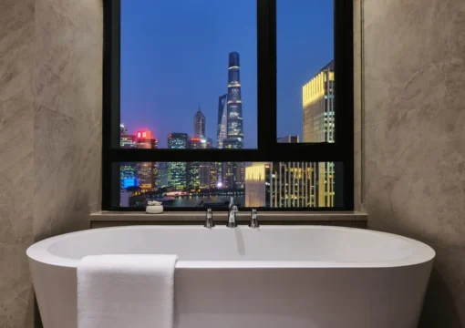 Panoramic Bund View King Room